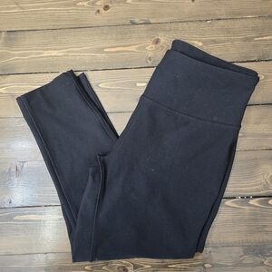 Mondetta Black High-Rise Stretch Leggings Capri Length Sweat Wicking